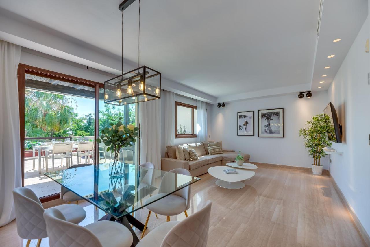 Vacation I Private Heated Swimming Pool, Walking Distance To Puerto Banus, Security 24-7, Bbq, Wifi