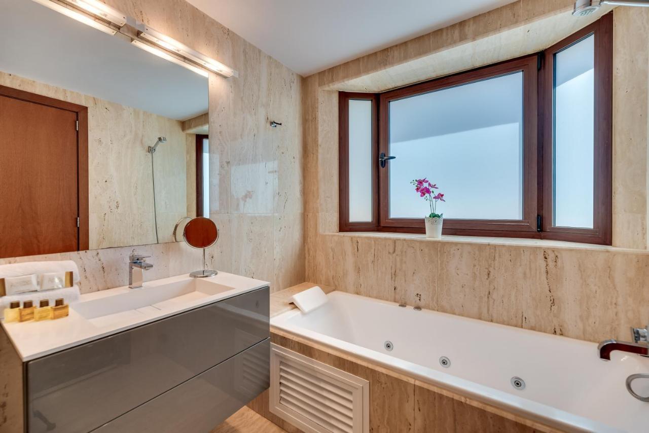 Vacation I Private Heated Swimming Pool, Walking Distance To Puerto Banus, Security 24-7, Bbq, Wifi Appartement Marbella